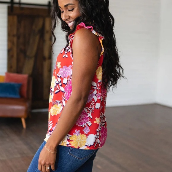 NEW Prep Obsessed Among The Flowers Floral Top - Picture 5 of 12